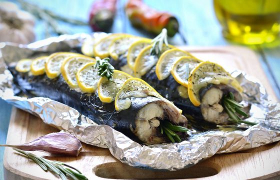 Roasted mackerel with lemon