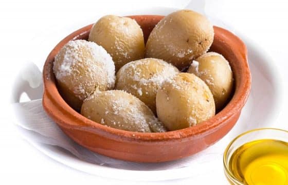 Papas arrugadas: typical canarian potatoes recipe